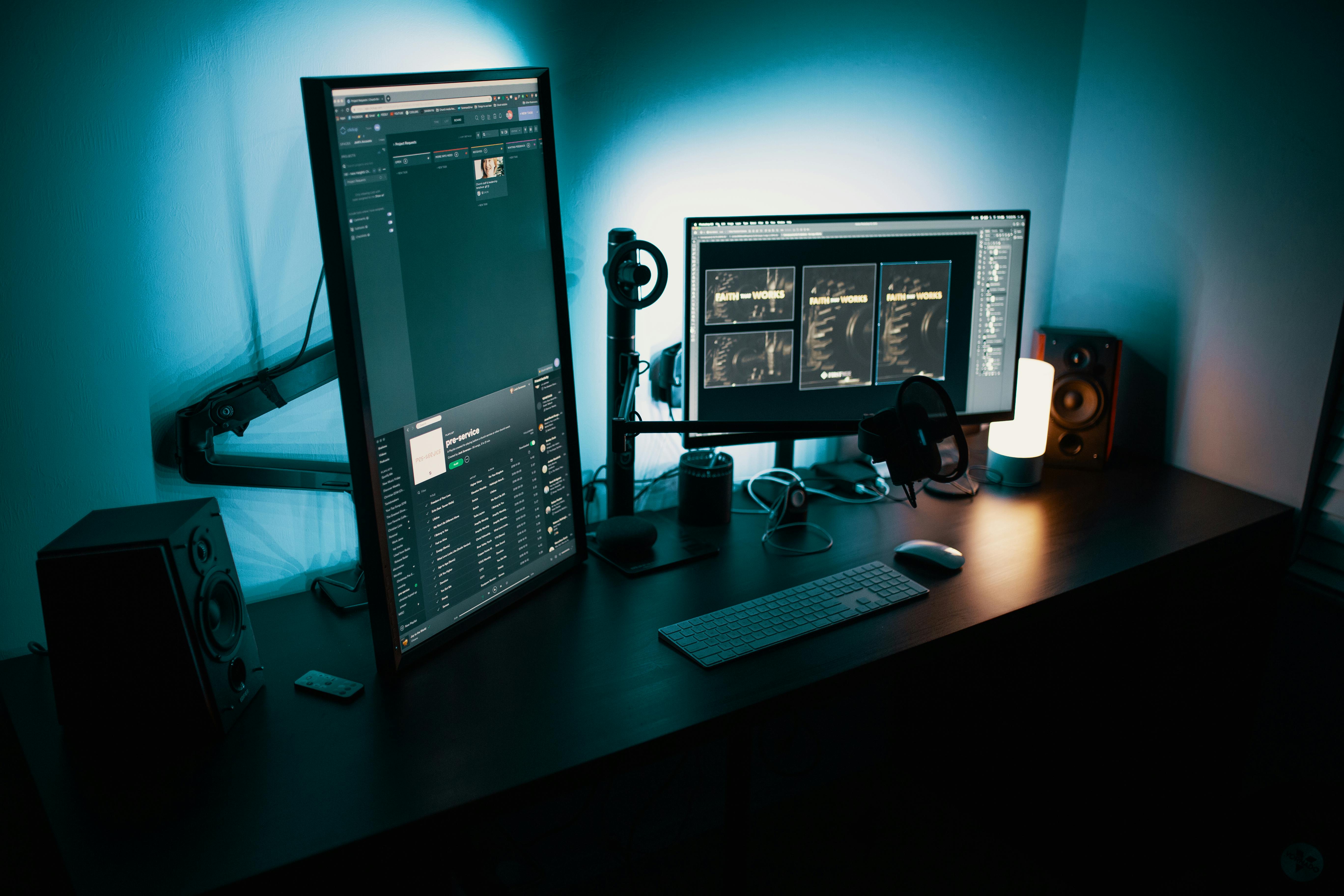 How to Use One Keyboard and Mouse for Two Computers – You Need a “KVM ...